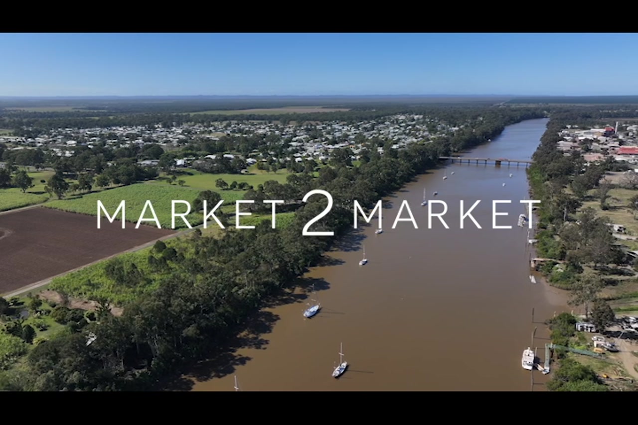 Aerial footage over Mary River, Maryborough