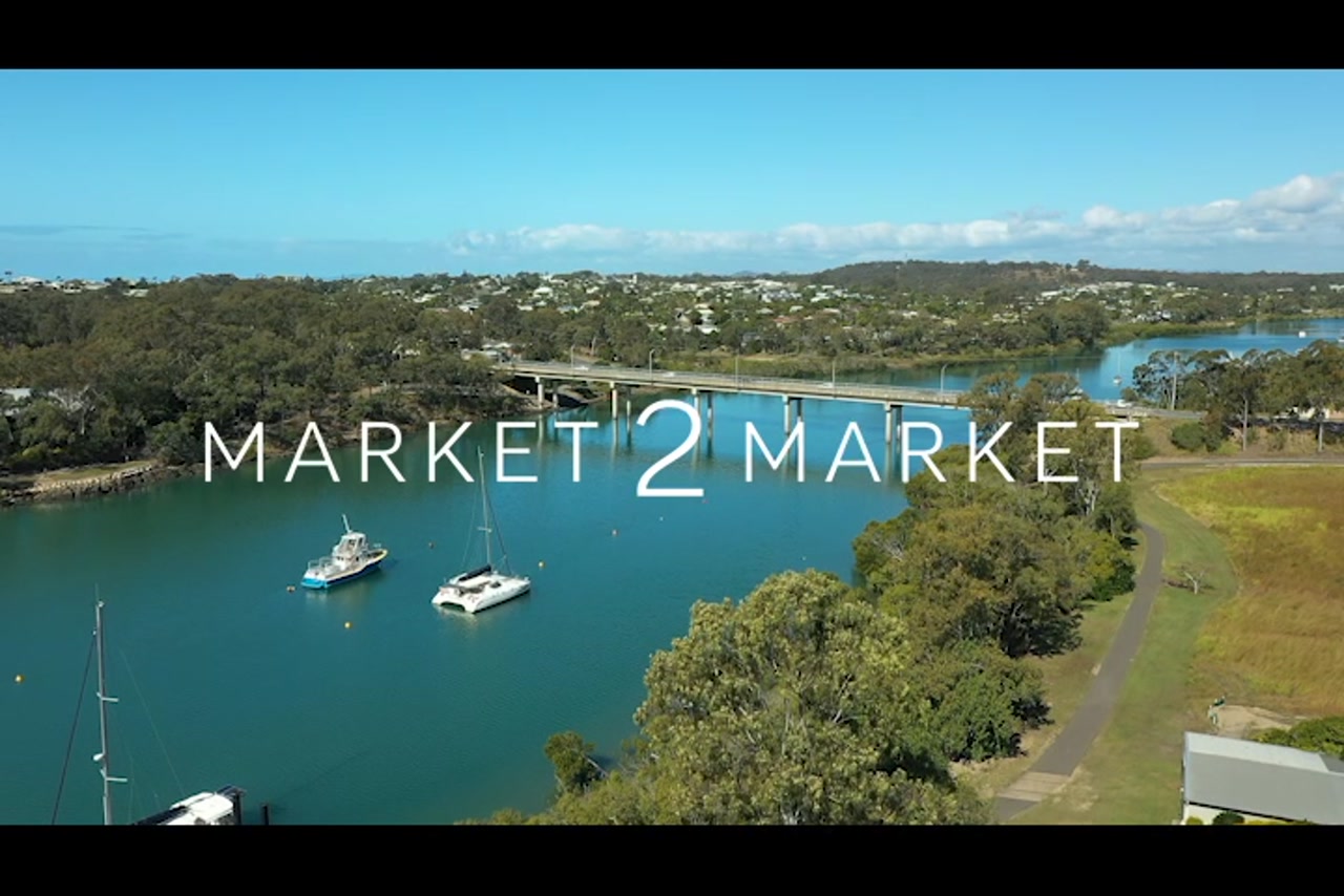 Aerial footage over John Oxley Bridge, Tannum Sands / Boyne Island