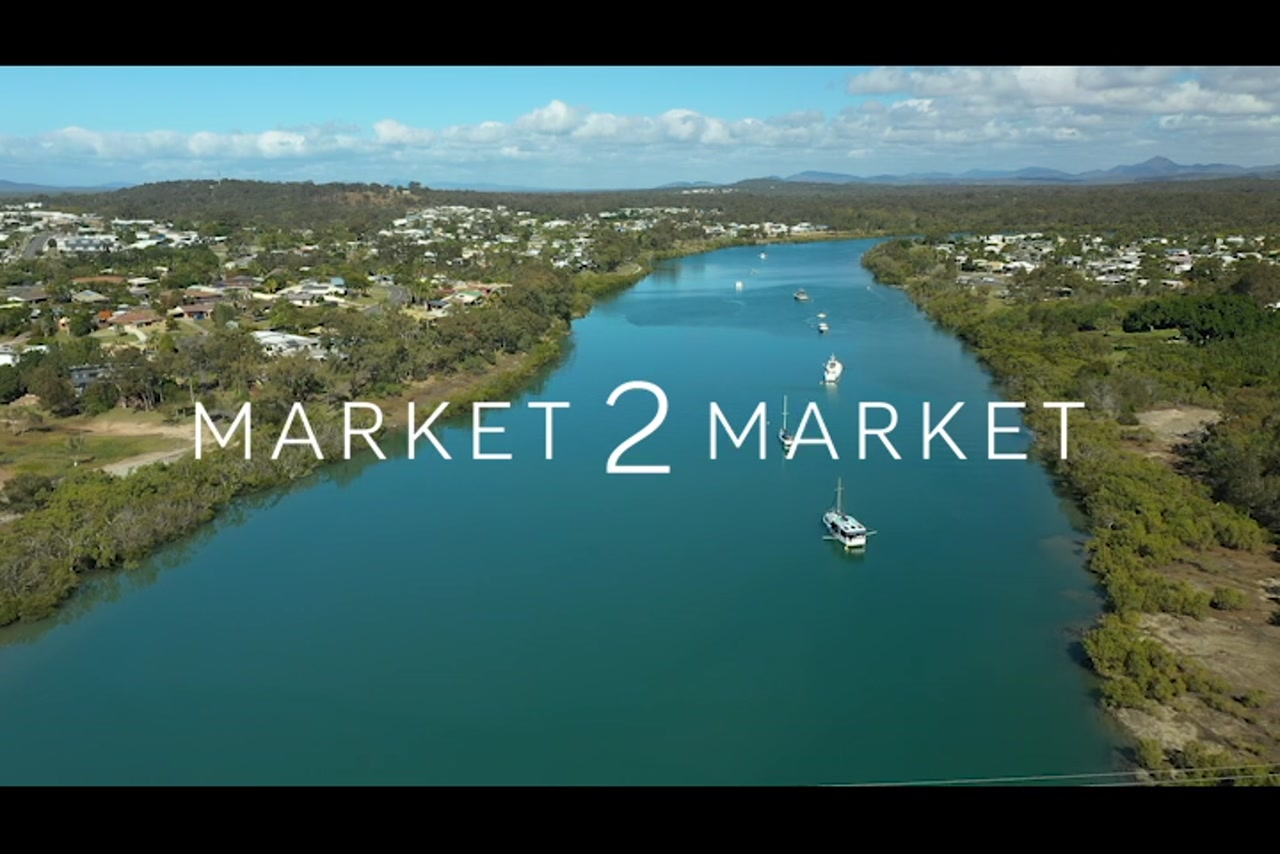 Aerial footage over John Oxley Bridge, Tannum Sands / Boyne Island